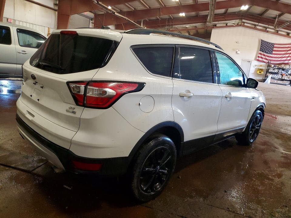 2018 FORD ESCAPE SE 3