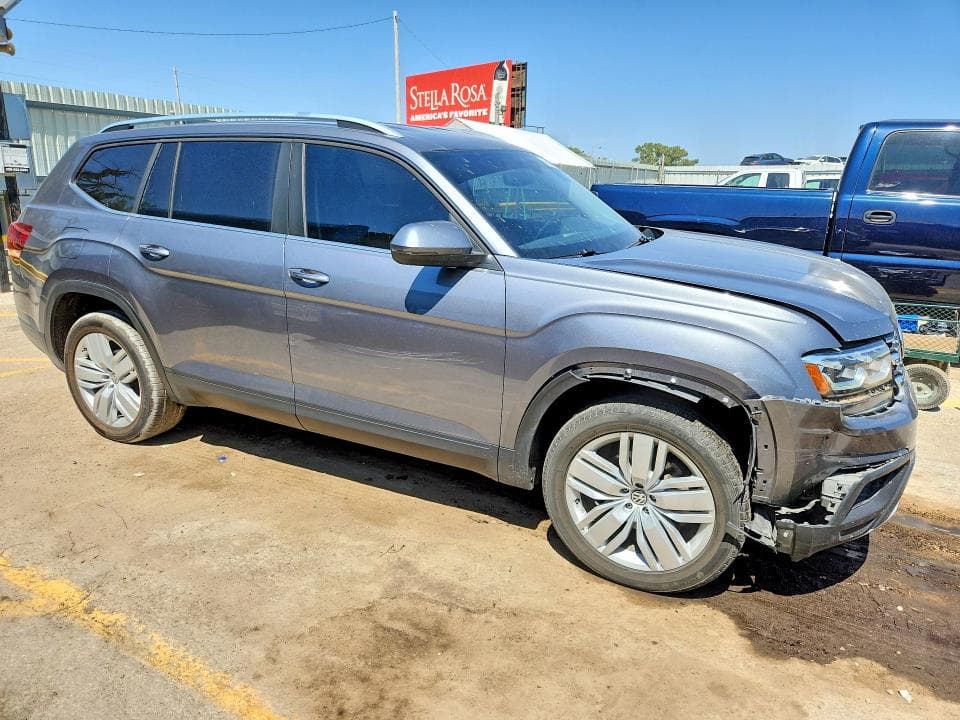 2019 VOLKSWAGEN ATLAS SE 4