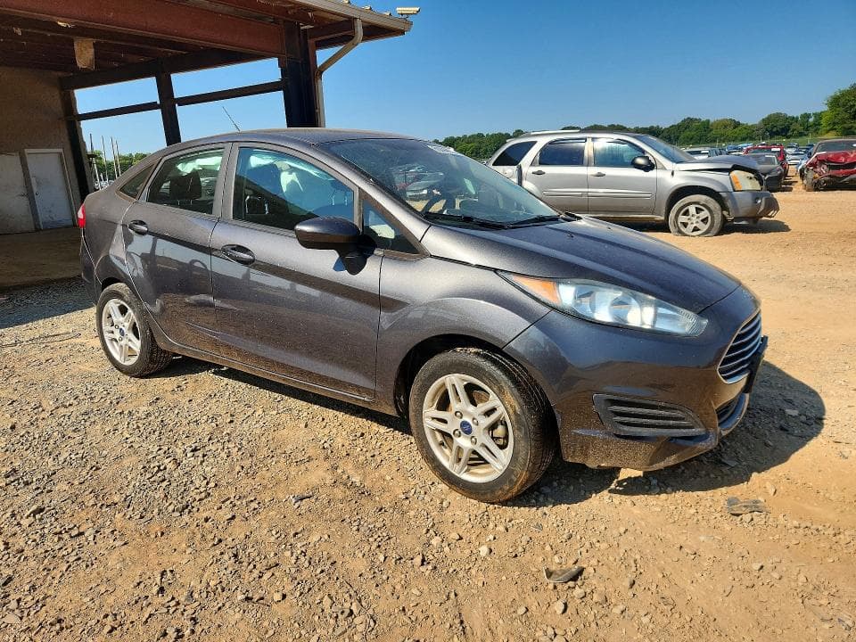 2018 FORD FIESTA SE 4