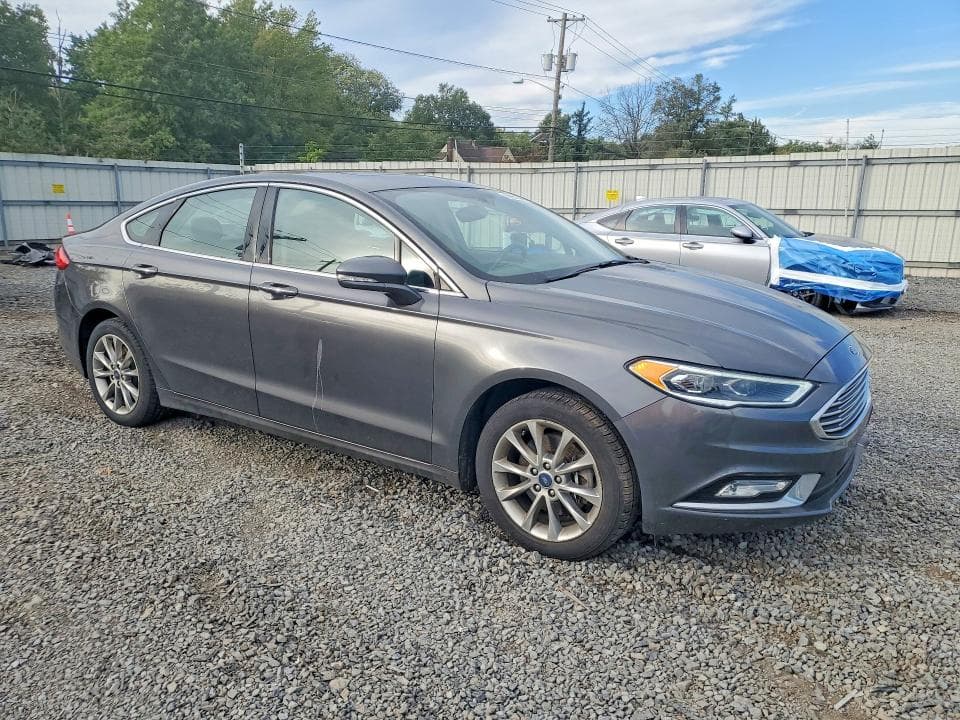 2017 FORD FUSION SE PHEV 4