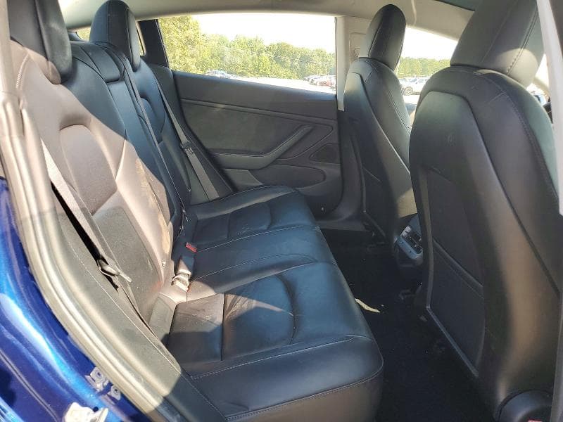 2018 TESLA MODEL 3 10