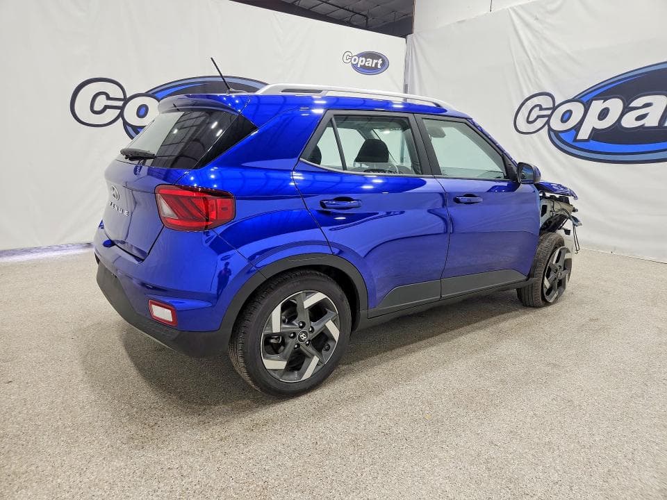 2026 HYUNDAI VENUE SEL 3