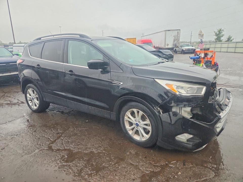 2018 FORD ESCAPE SE 4
