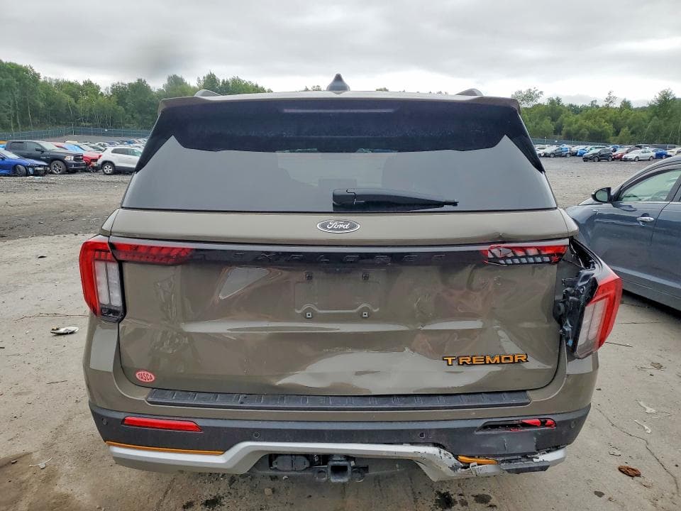 2026 FORD EXPLORER TREMOR 6