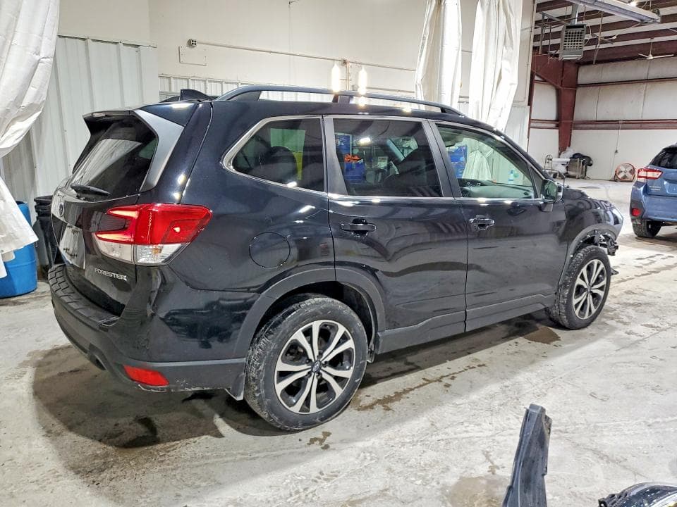 2021 SUBARU FORESTER LIMITED 3