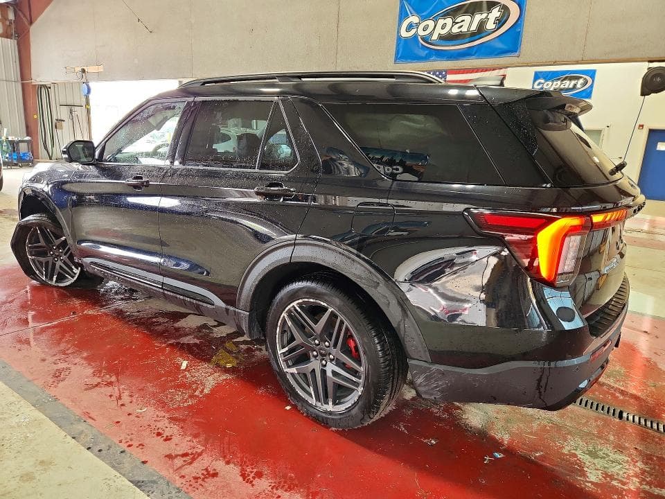 2026 FORD EXPLORER ST-LINE 2