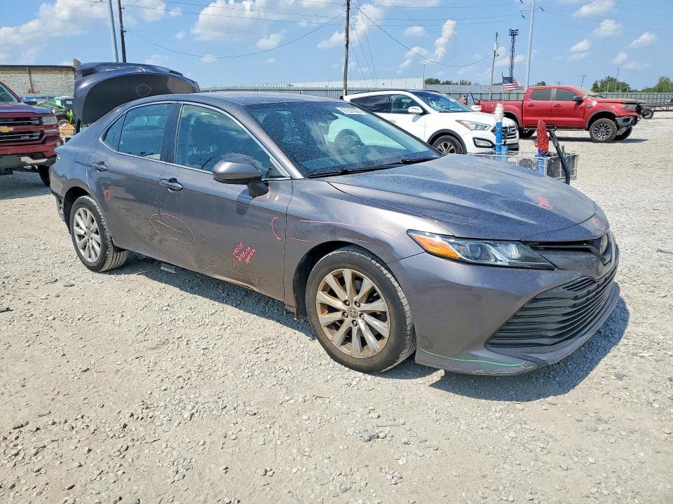 2020 TOYOTA CAMRY LE 4