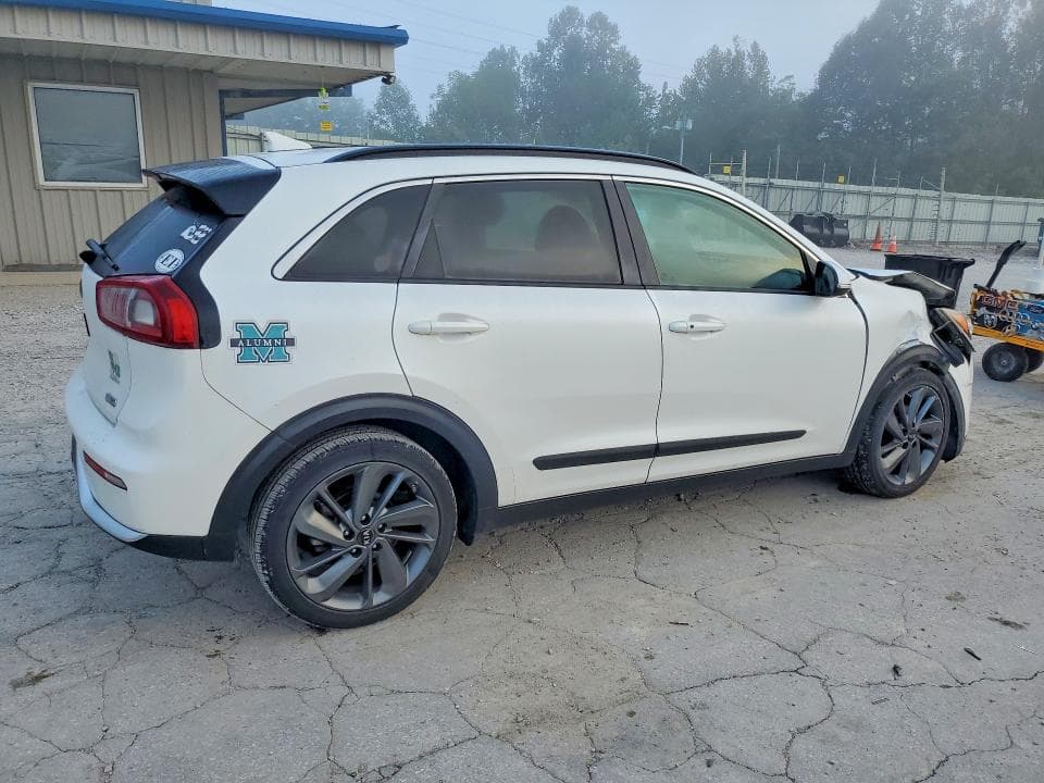 2017 KIA NIRO EX 3