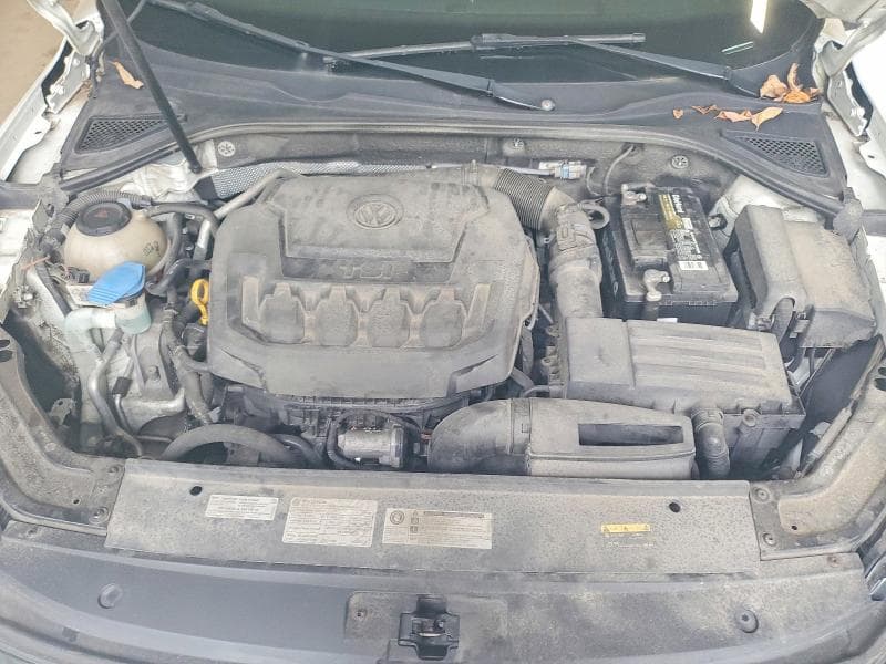 2018 VOLKSWAGEN PASSAT S 11