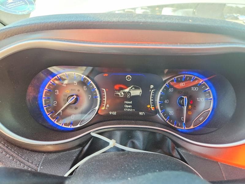 2018 CHRYSLER PACIFICA LIMITED 9