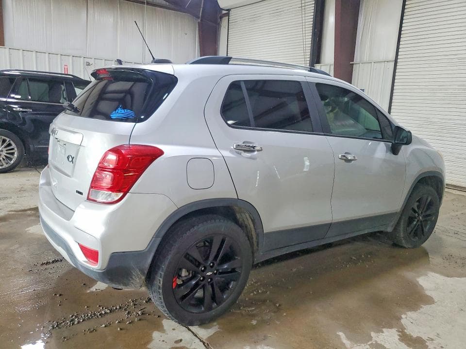 2018 CHEVROLET TRAX 1LT 3