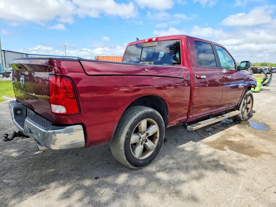 2017 RAM 1500 SLT 3