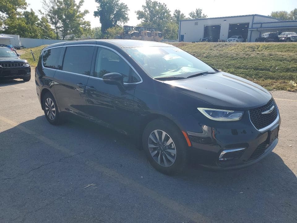 2024 CHRYSLER PACIFICA HYBRID SELECT 4