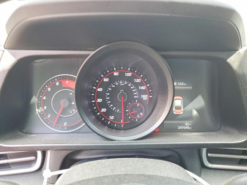 2021 HYUNDAI ELANTRA SEL 9