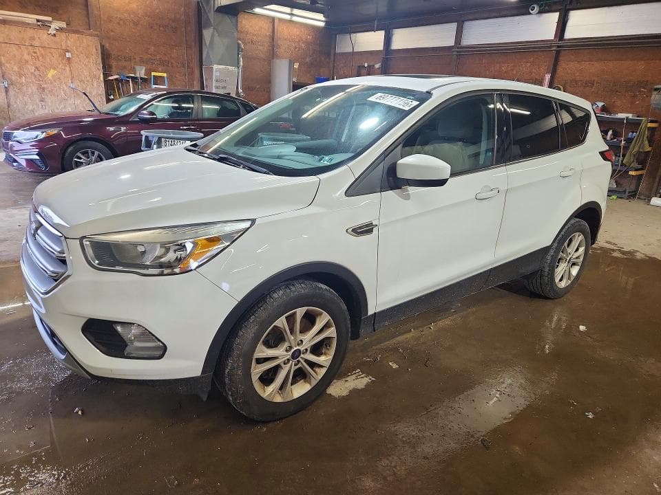 2017 FORD ESCAPE SE - 1