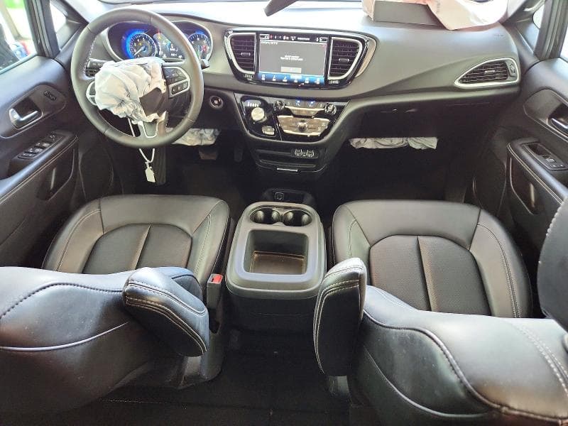 2025 CHRYSLER PACIFICA SELECT 8