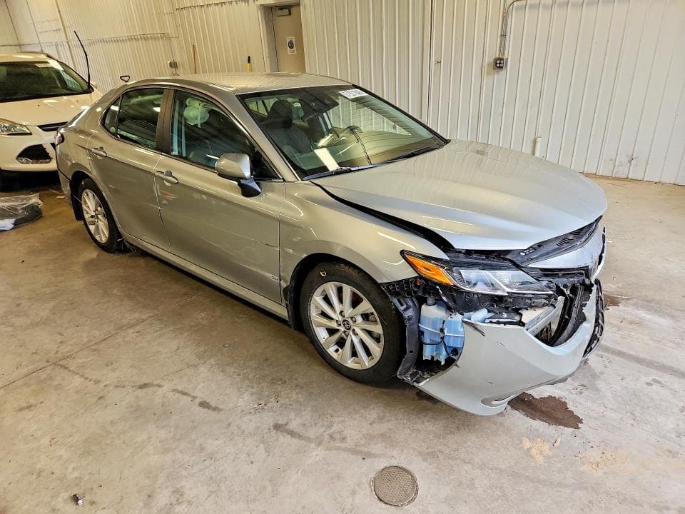 2024 TOYOTA CAMRY LE 4