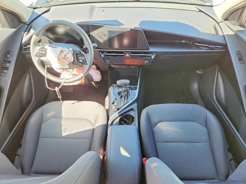 2026 KIA NIRO LX 8
