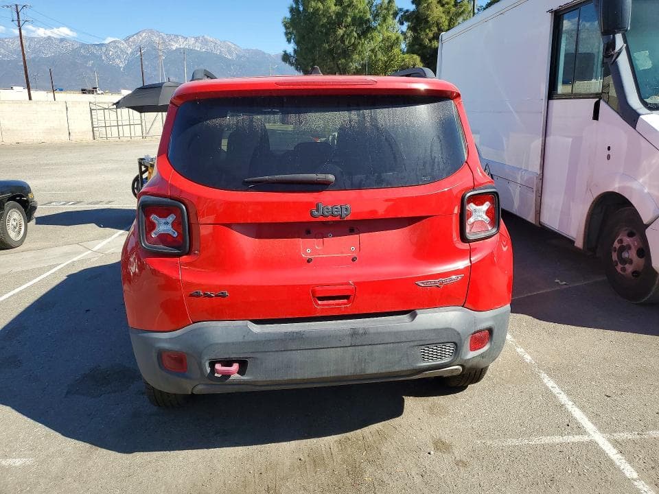 2019 JEEP RENEGADE TRAILHAWK 6