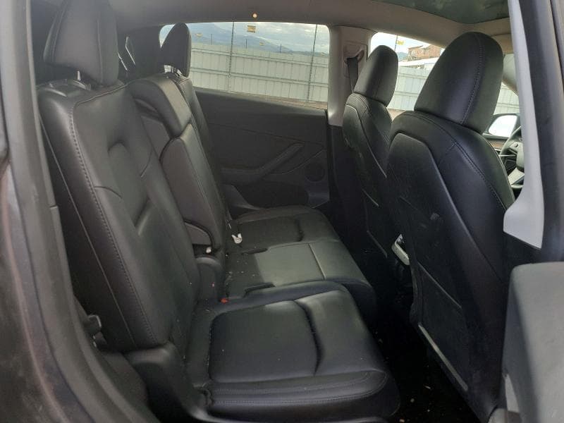 2023 TESLA MODEL Y 10