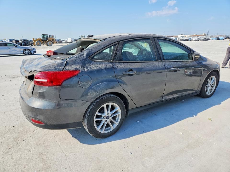 2017 FORD FOCUS SE 3