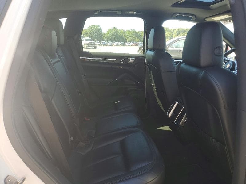 2017 PORSCHE CAYENNE 11