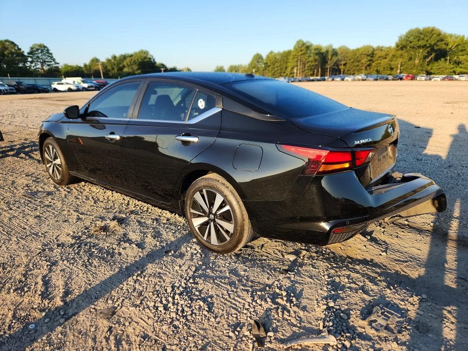 2022 NISSAN ALTIMA SV 2