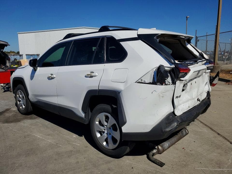 2019 TOYOTA RAV4 LE 2