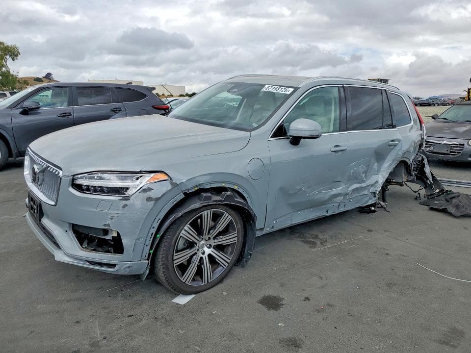 2025 VOLVO XC90 ULTRA