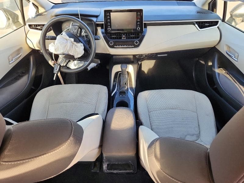 2020 TOYOTA COROLLA LE 8