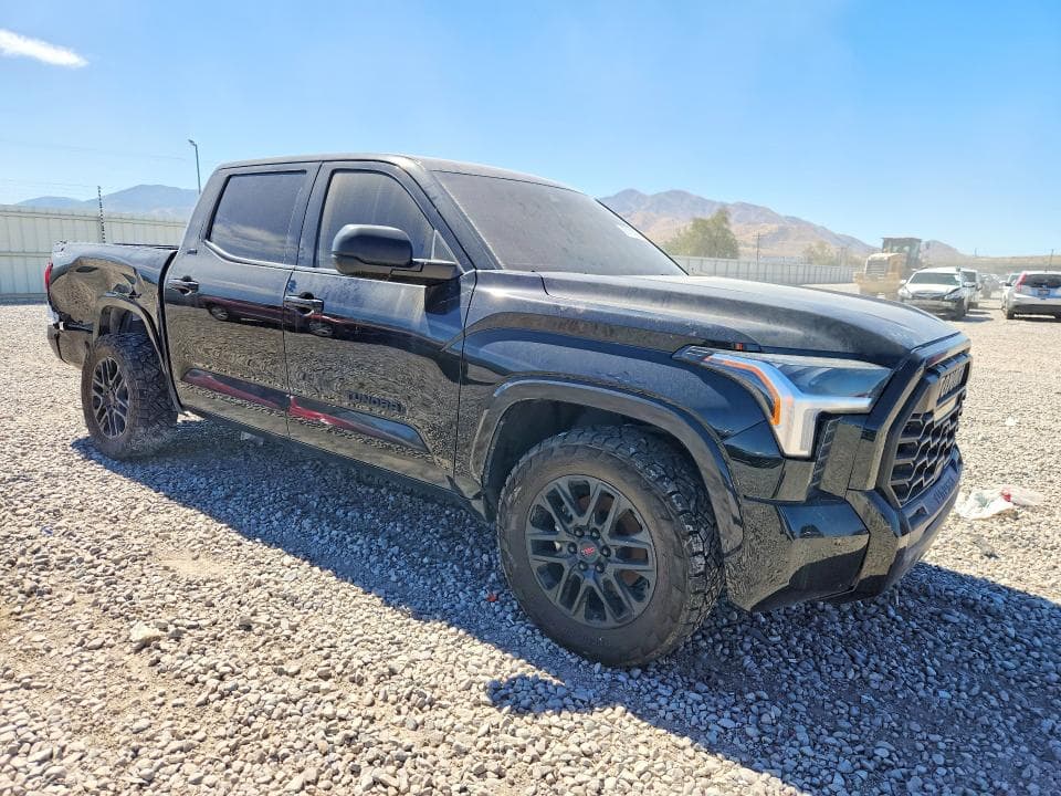 2023 TOYOTA TUNDRA SR5 4