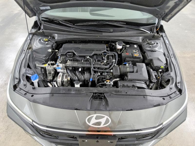 2025 HYUNDAI ELANTRA SEL 11