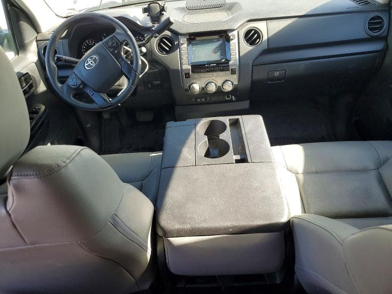 2021 TOYOTA TUNDRA SR 8