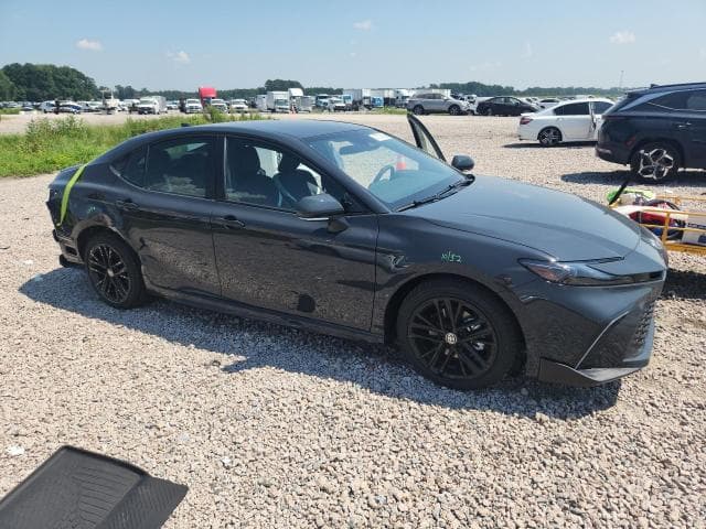 2026 TOYOTA CAMRY SE 4