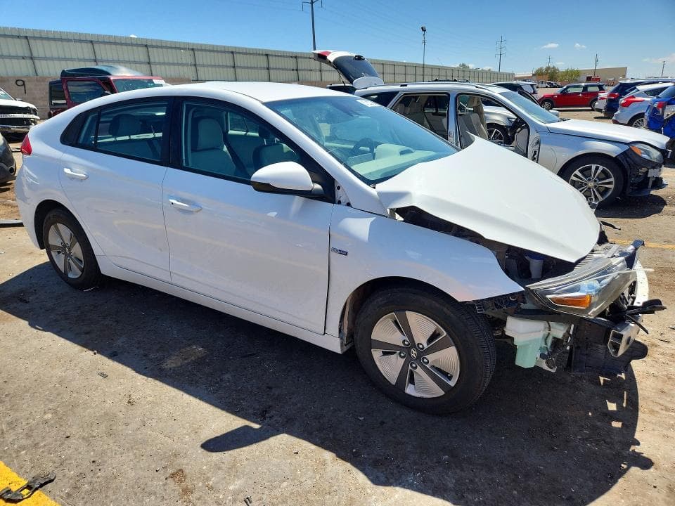 2020 HYUNDAI IONIQ BLUE 4