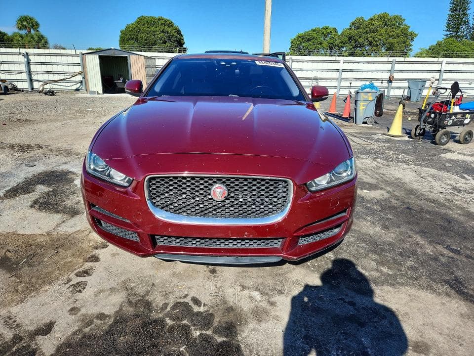 2017 JAGUAR XE PREMIUM 5