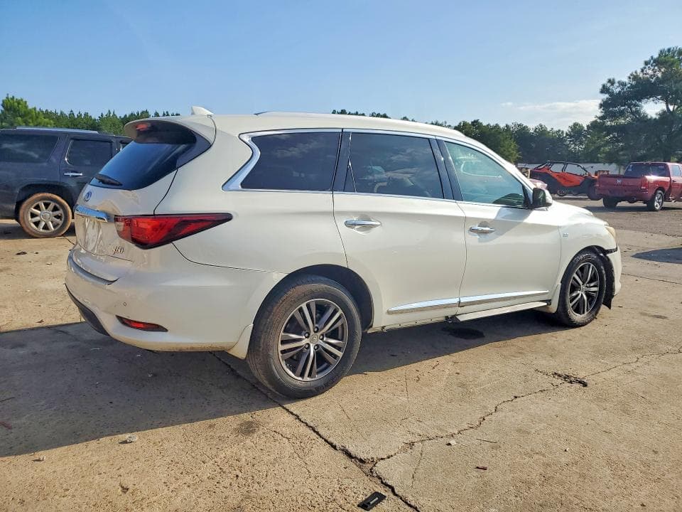 2017 INFINITI QX60 BASE 3