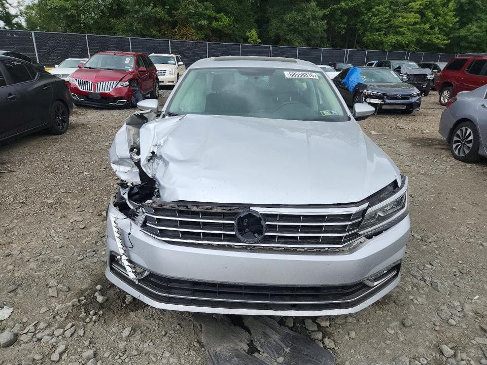 2018 VOLKSWAGEN PASSAT SE 5
