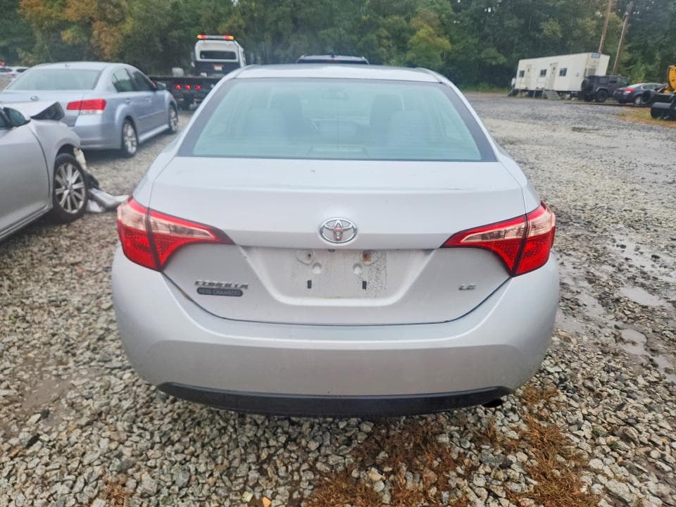 2017 TOYOTA COROLLA LE 6