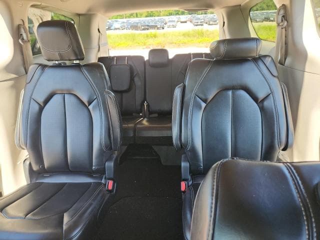 2021 CHRYSLER VOYAGER LXI 10