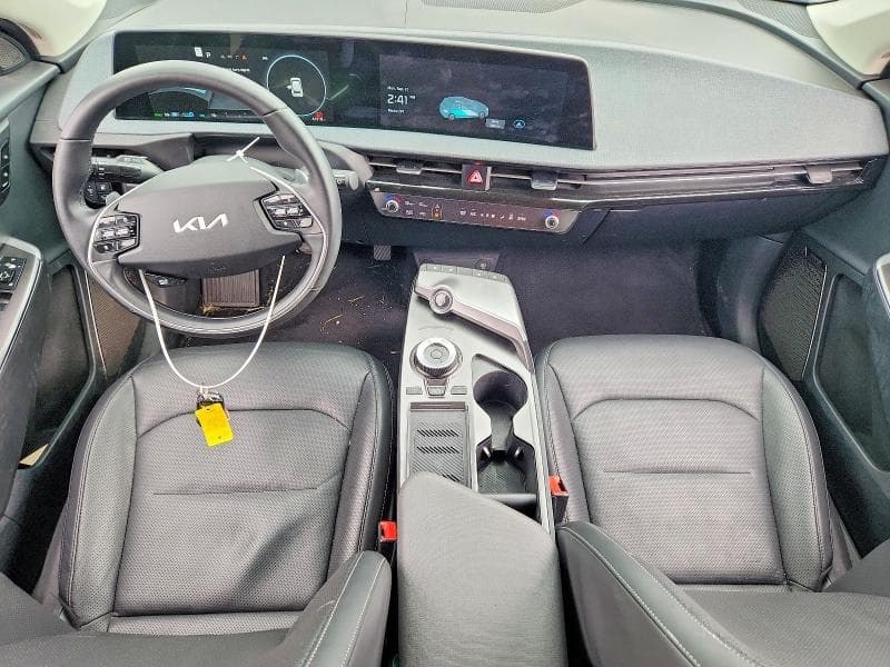 2024 KIA EV6 WIND 8