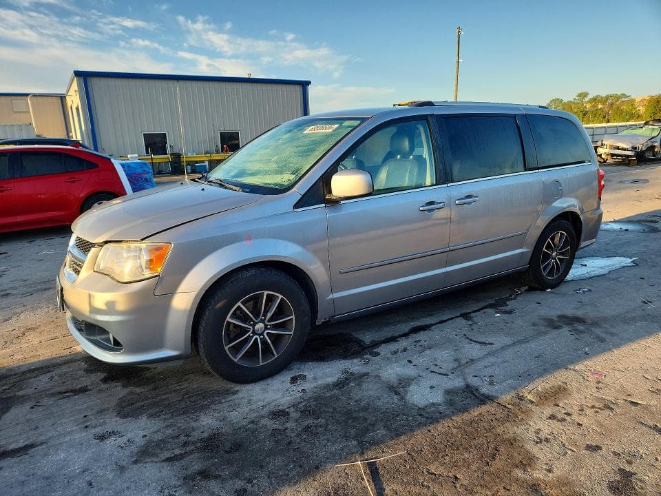 2017 DODGE GRAND CARAVAN SXT - 1