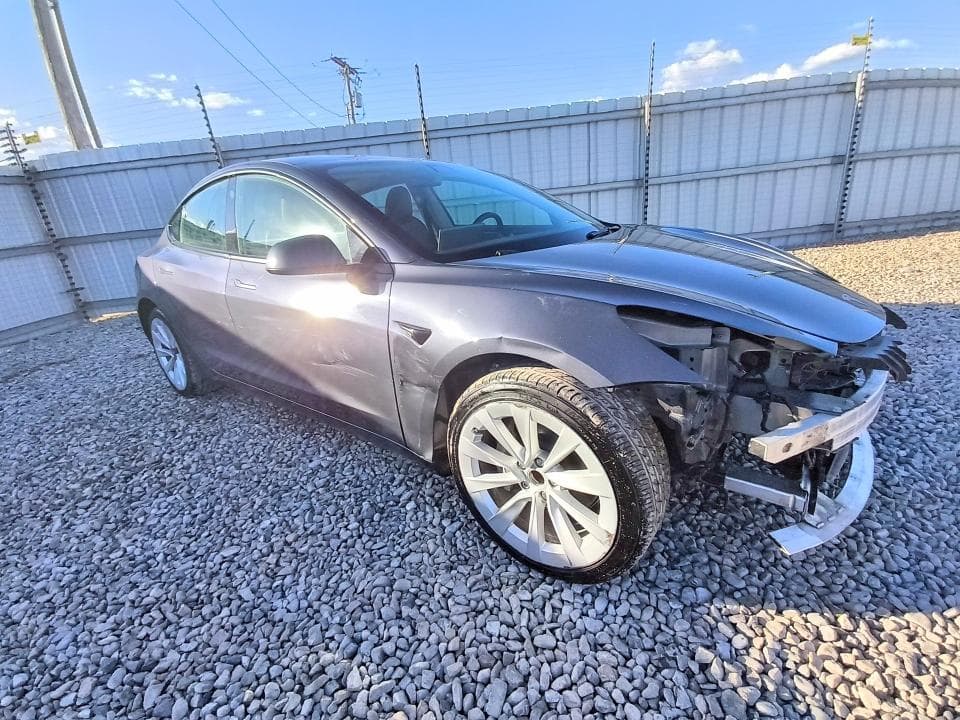 2023 TESLA MODEL 3 4