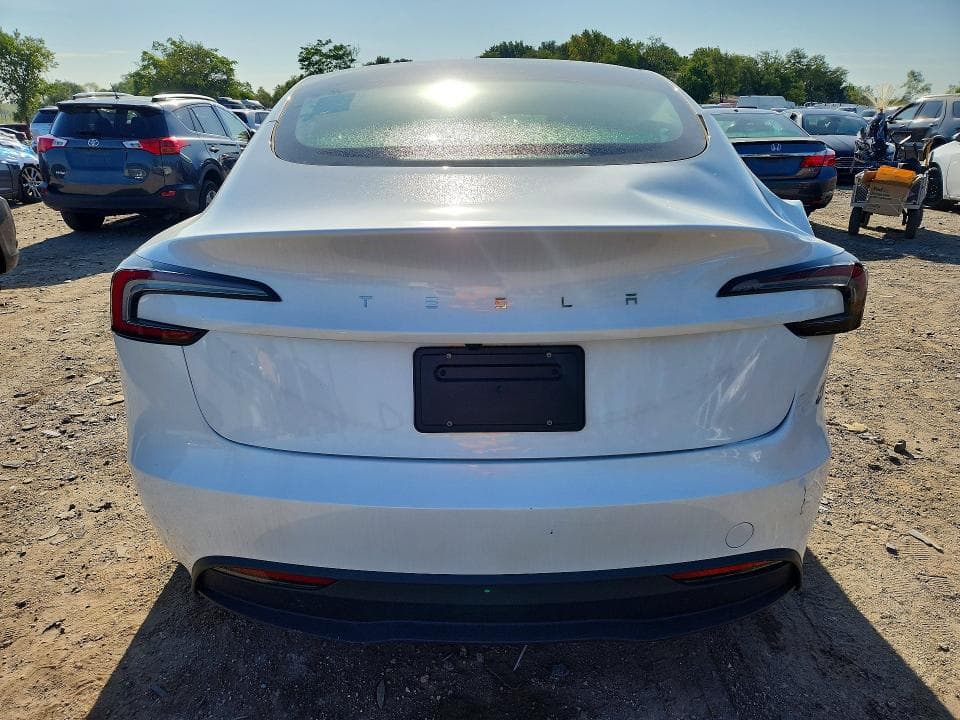 2025 TESLA MODEL 3 6
