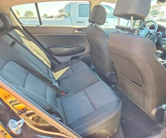 2021 KIA SPORTAGE LX 11