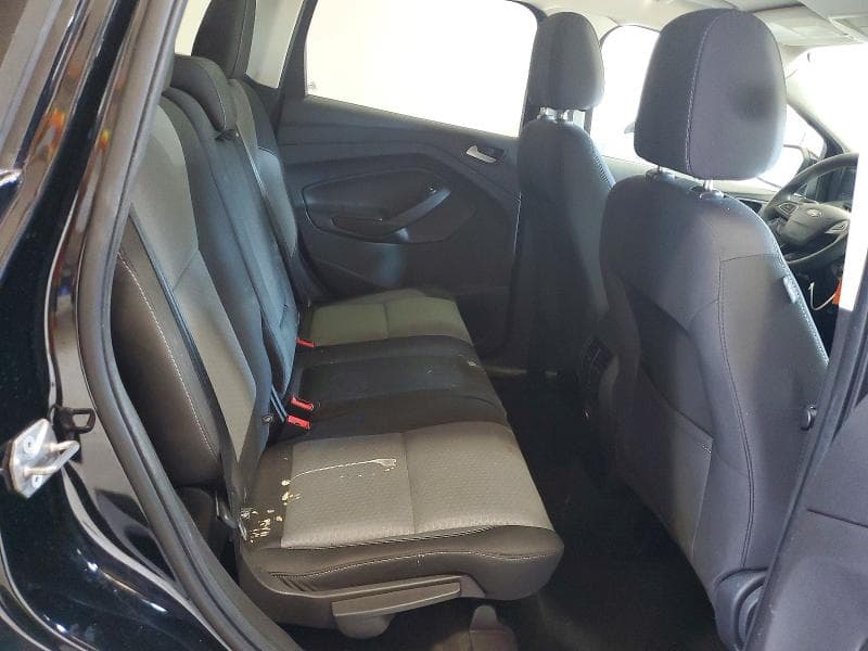 2017 FORD ESCAPE SE 11