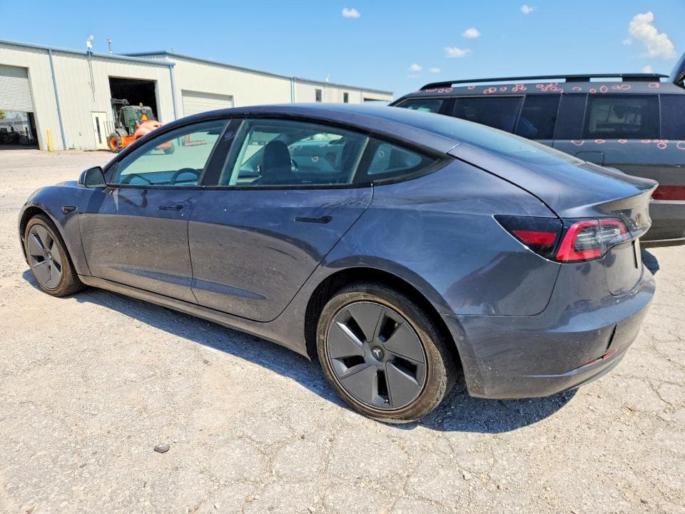 2022 TESLA MODEL 3 2