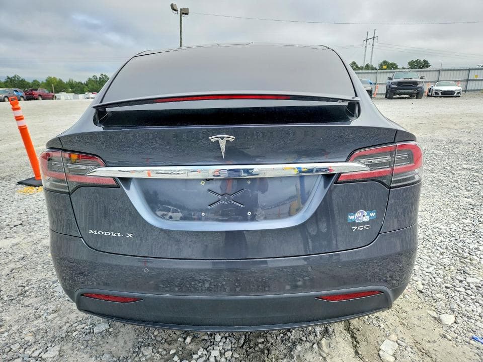 2018 TESLA MODEL X 6