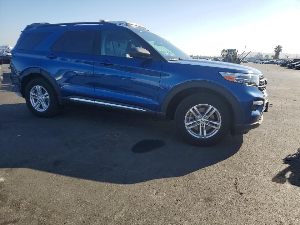 2023 FORD EXPLORER XLT 4