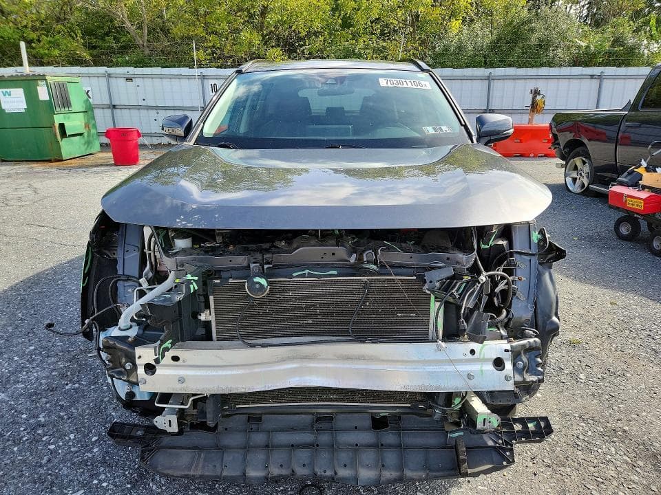 2019 TOYOTA RAV4 LE 5